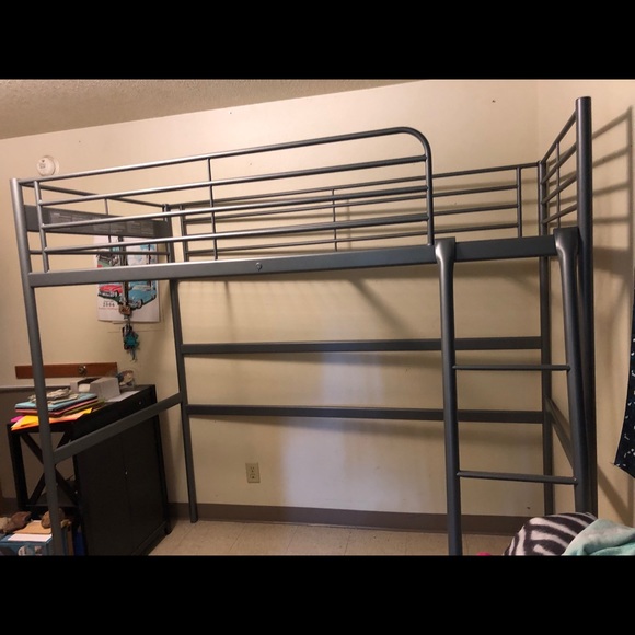 Loft bed - Picture 1 of 2